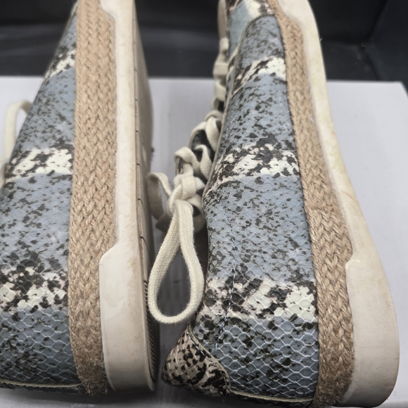 Crown Blue and‎ Cream Snakeskin Sneakers - Picture 2 of 7